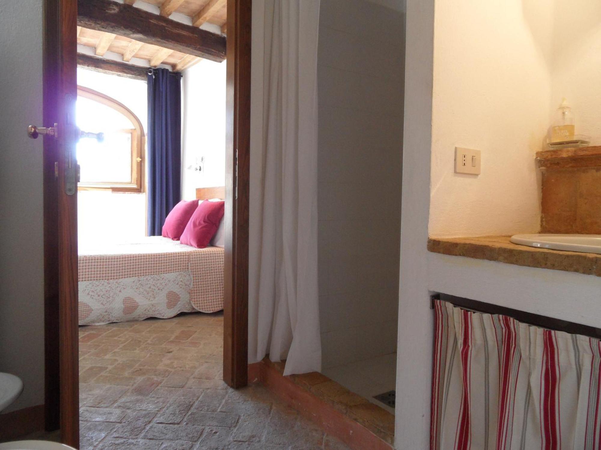 Un Giardino Nel Tufo Bed & Breakfast Pitigliano Exterior foto
